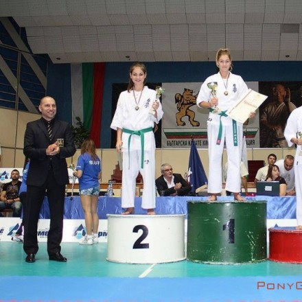 Ия Костова с първо място на Държавното първенство по карате(киокушин) тази година